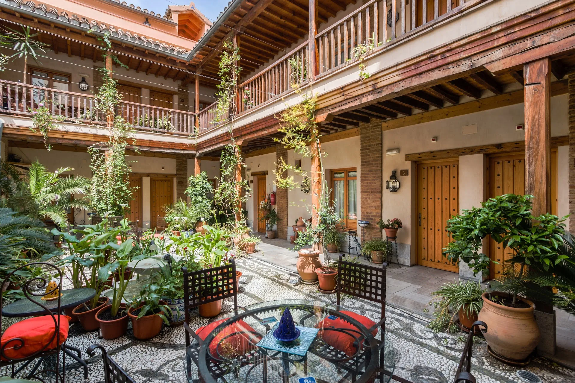 The main courtyard with its Granada cobblestones